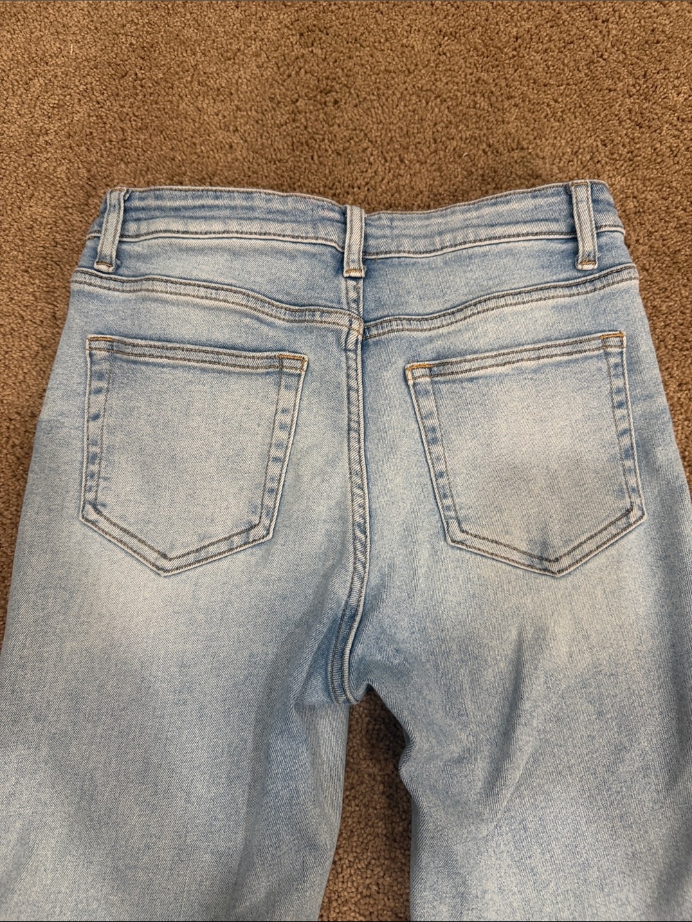 Light Blue Cropped Flare Jeans with Frayed Hem - Picture 4 of 5